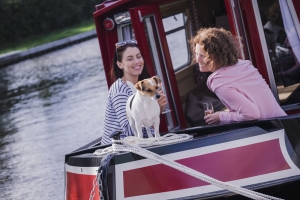 You are very welcome to bring pets along on a Great british Boating holiday. Dogs love to visit the canals and can walk and run on the tow path and enjoy all the freedom.
