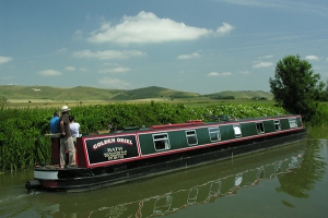 Cruising rings and circular routes for canal boat and narrowboat holidays.